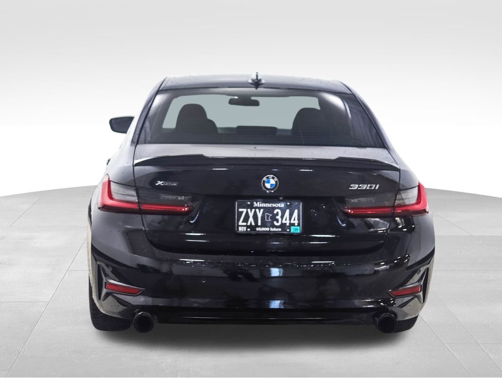 Thumbnail: 2019 BMW 3 Series - 4