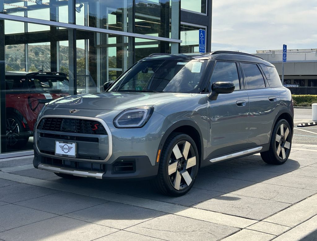 Thumbnail: 2027 MINI Cooper Countryman - 1