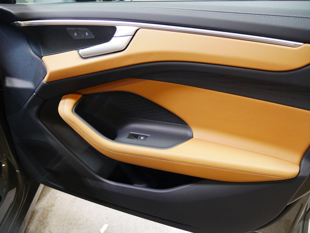 Thumbnail: 2026 Audi A6 - 18