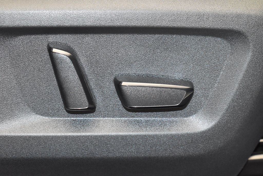 Thumbnail: 2026 Nissan Rogue - 28