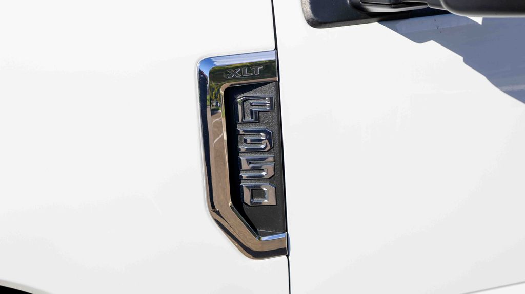 Used 2022 Ford Super Duty F-350 XLT 4D Crew Cab