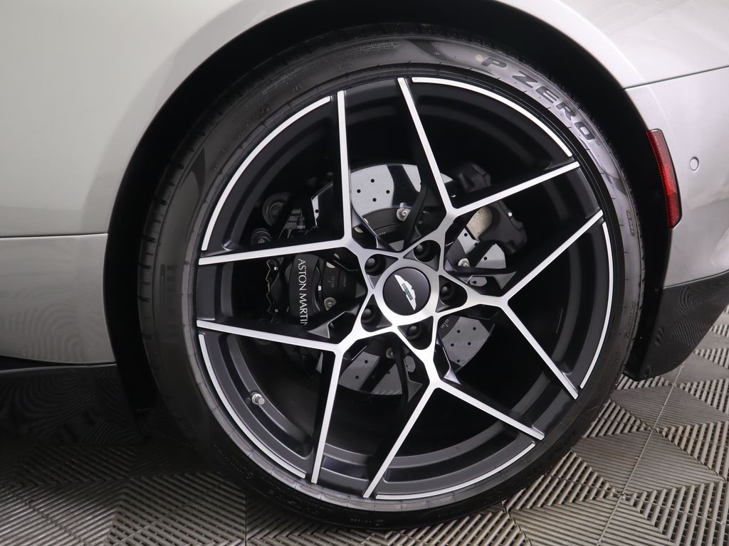 Thumbnail: 2026 Aston Martin Vanquish - 29