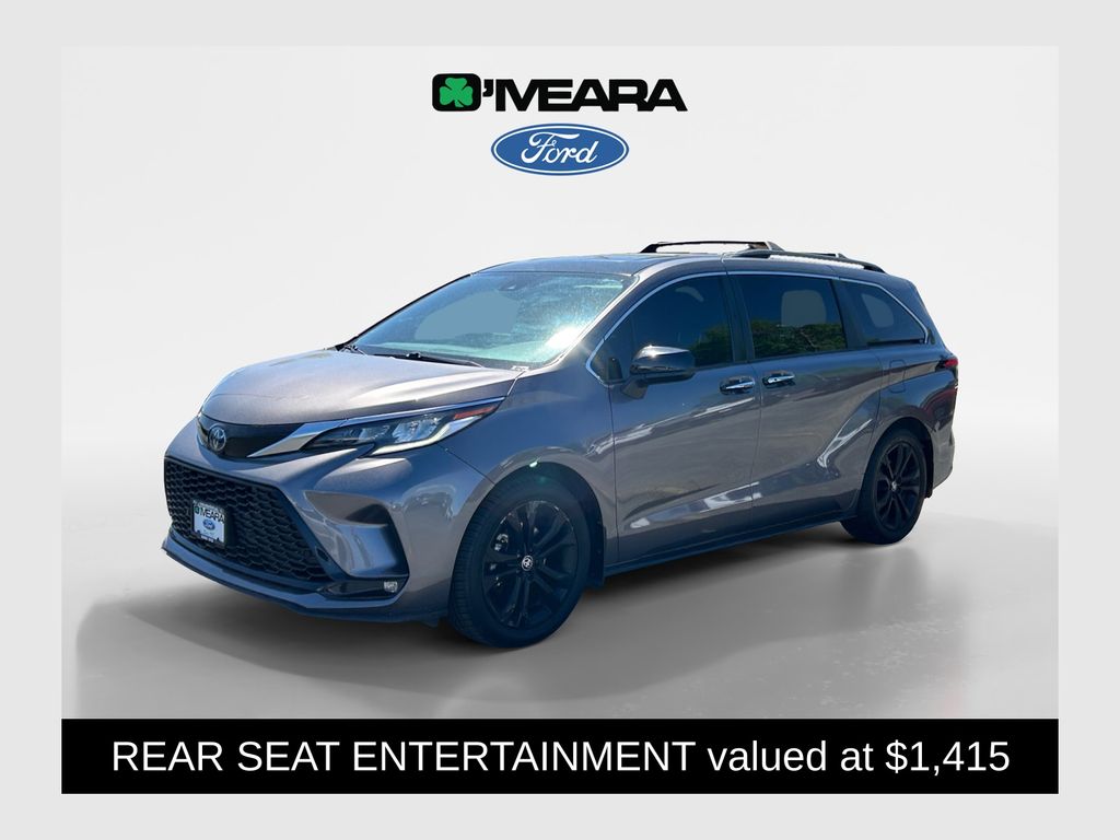 Midnight Black Metallic 2022 Toyota Sienna XSE 7-Passenger FWD Minivan Front-Wheel Drive Continuously Variable Transmission