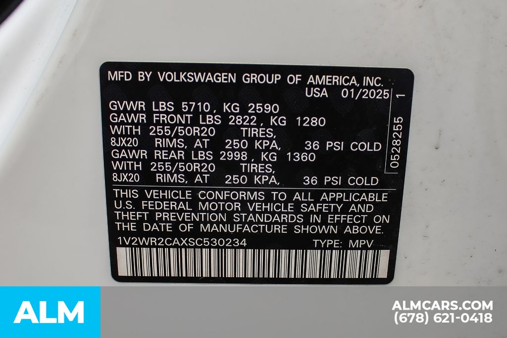Used 2025 White Volkswagen 2.0T SE w/Technology image 43