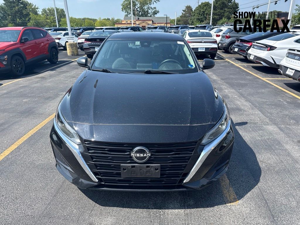Super Black Clearcoat 2024 Nissan Altima Sedan Front-Wheel Drive Continuously Variable Transmission