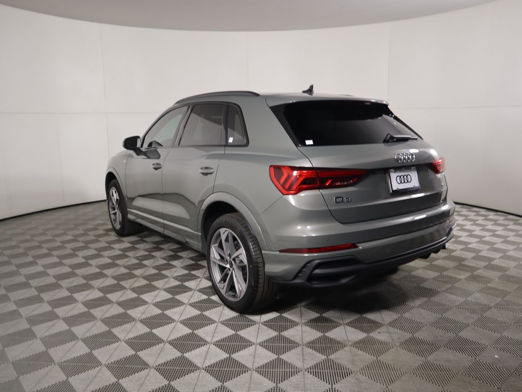 Thumbnail: 2025 Audi Q3 - 7