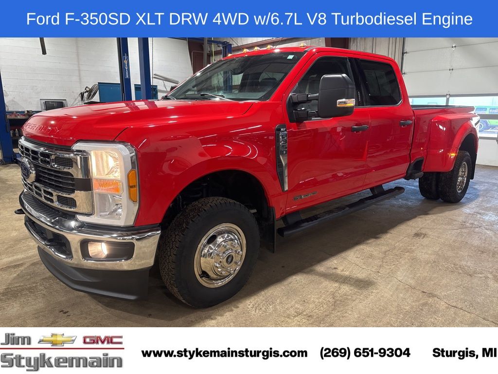 Race Red 2023 Ford F-350 Super Duty XLT Crew Cab LB DRW 4WD Pickup Truck Four-Wheel Drive Automatic