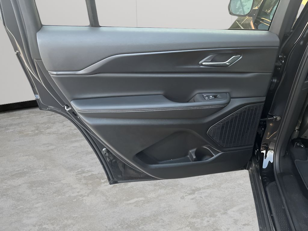 New Car 2025 Jeep Grand Cherokee L  For Sale Under $50,000 In Austin, Texas