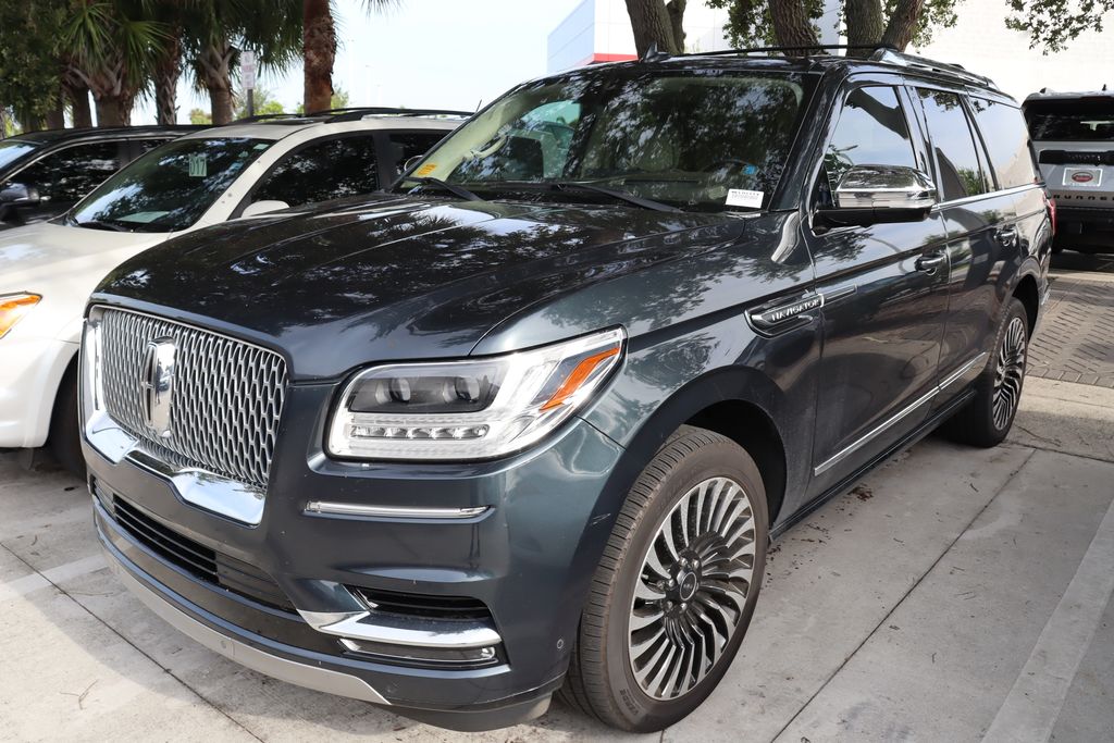Thumbnail: 2021 Lincoln Navigator - 2