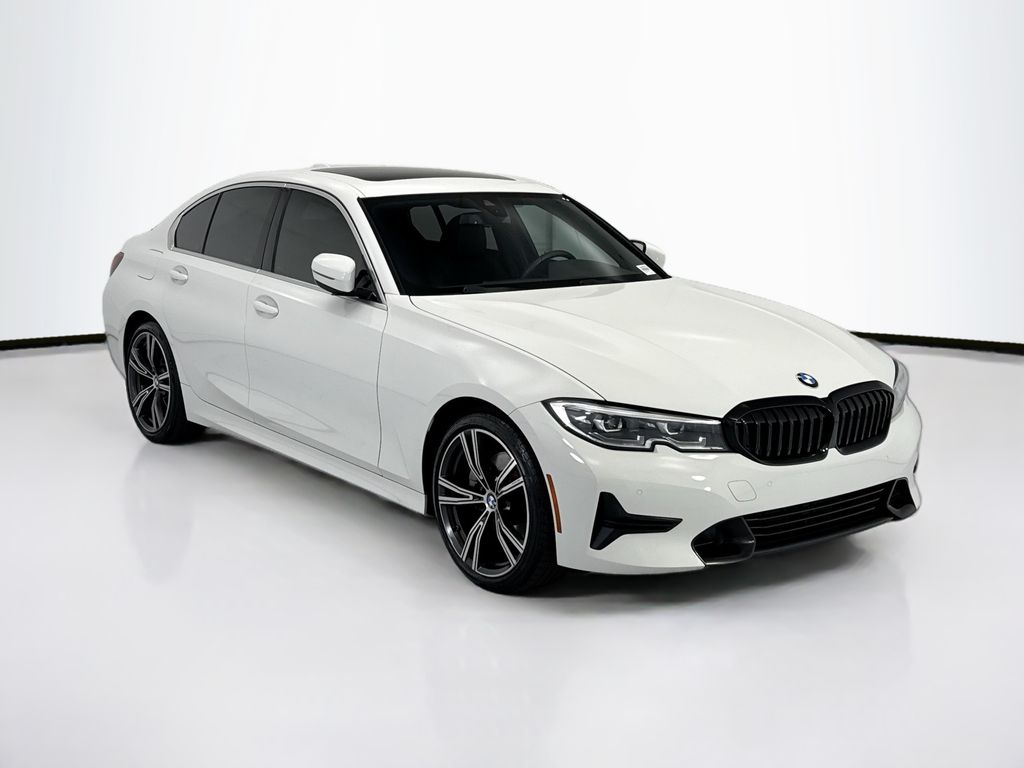 Thumbnail: 2021 BMW 3 Series - 3