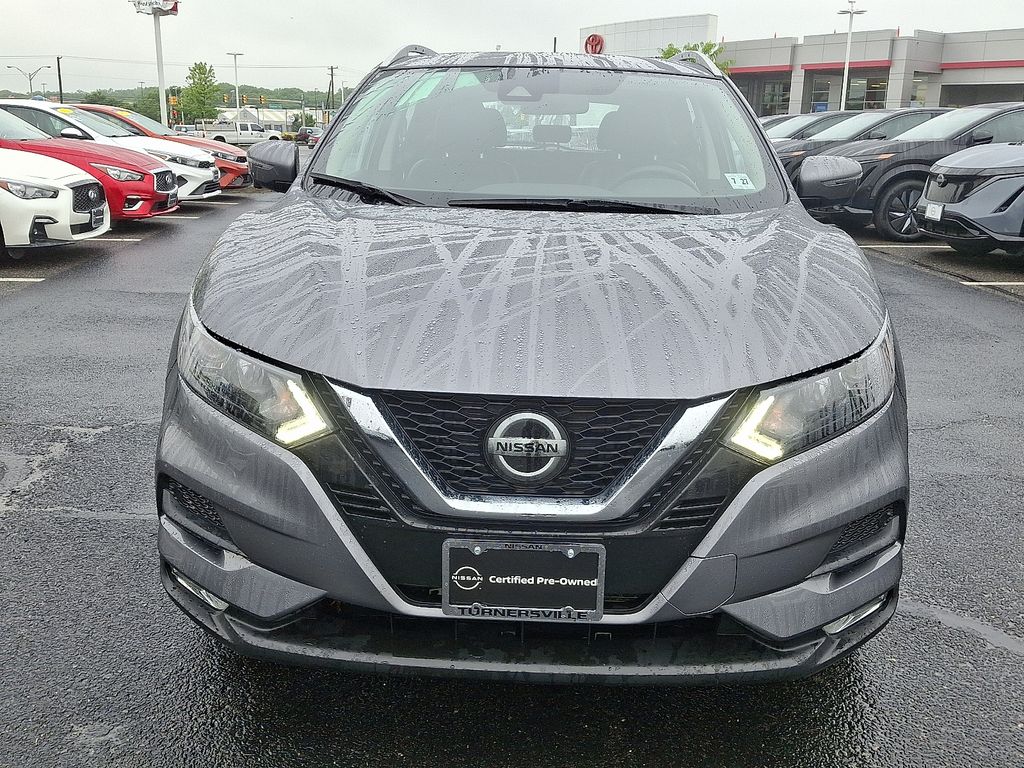 2022 Nissan Rogue Sport SV 2