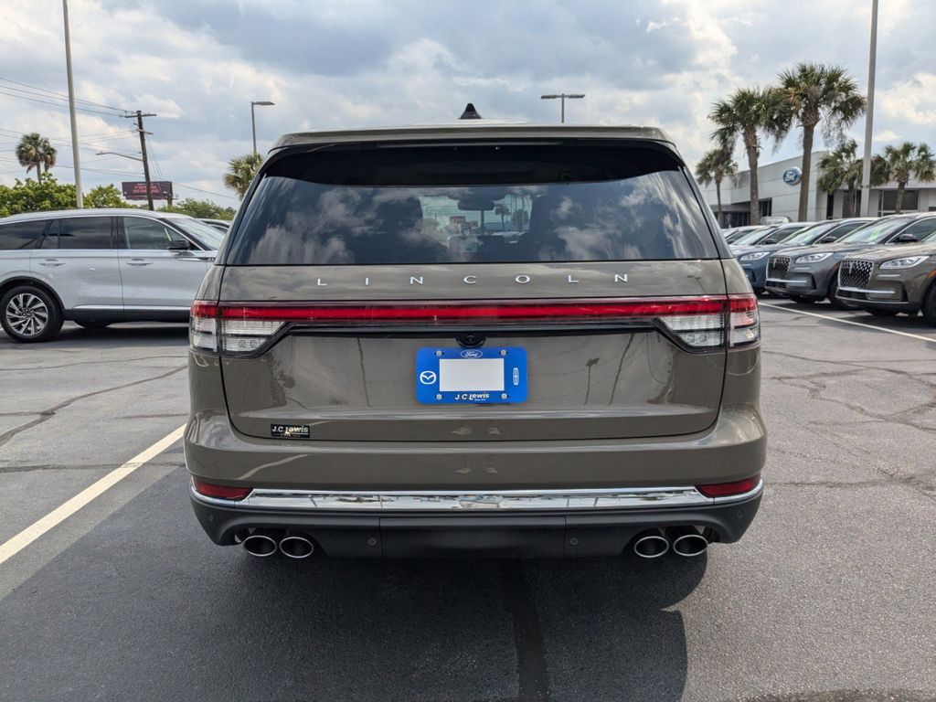 2025 Lincoln Aviator Premiere