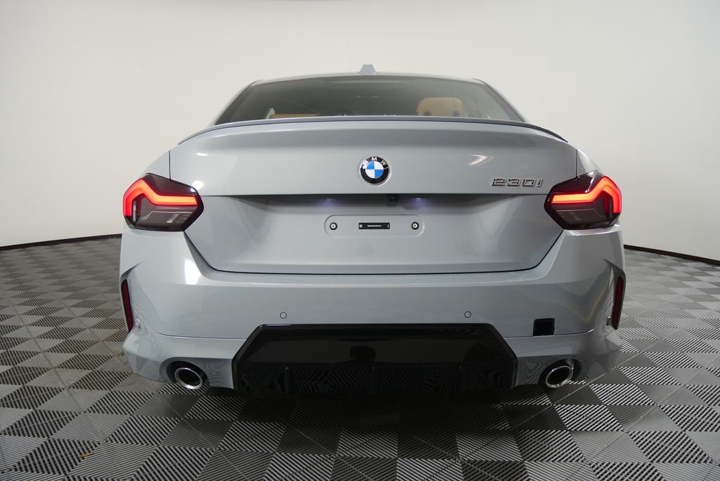 Thumbnail: 2026 BMW 2 Series - 4