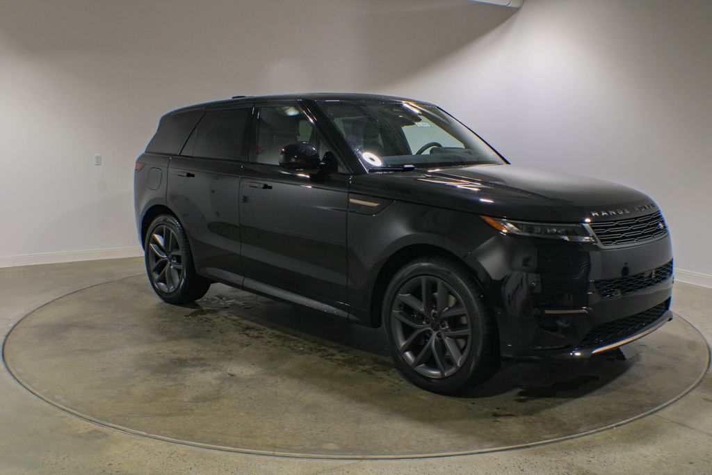 New 2026 Black Land Rover Dynamic SE image 8