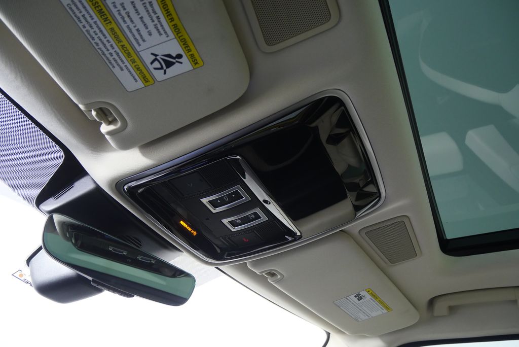 Thumbnail: 2021 Land Rover Range Rover Sport - 24