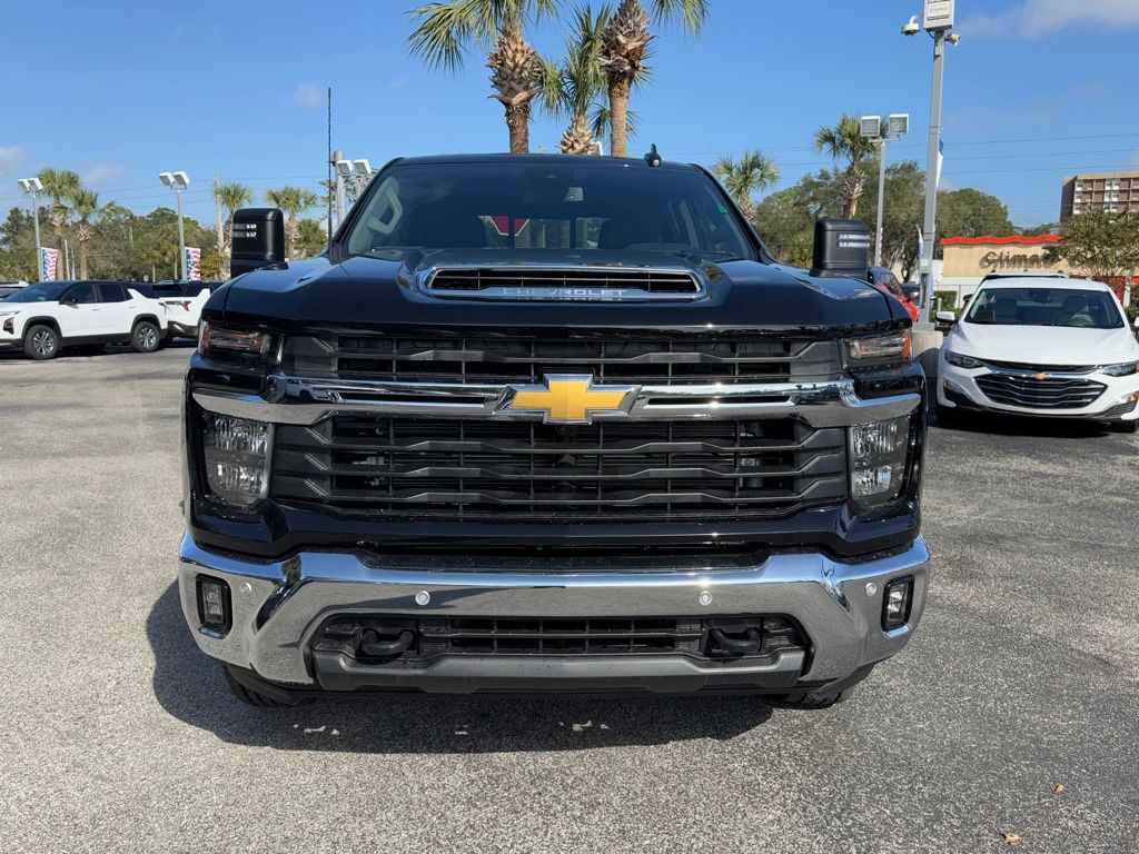 2025 Chevrolet Silverado 2500HD LT 3