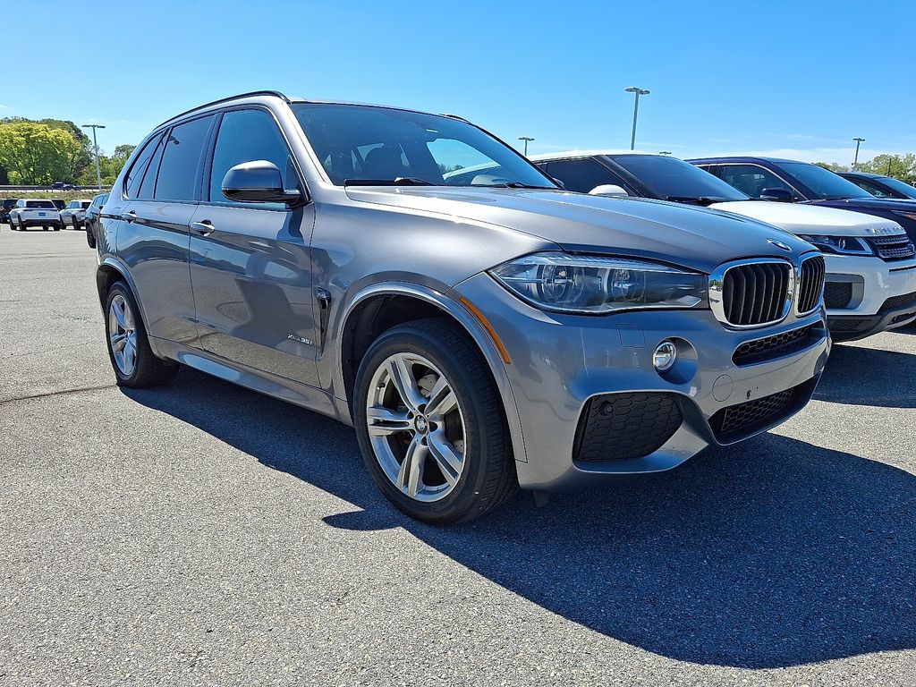 2016 BMW X5 Gris (Space Gray Metallic) SUV/Crossover Tracción en las cuatro ruedas 8 velocidades Automática