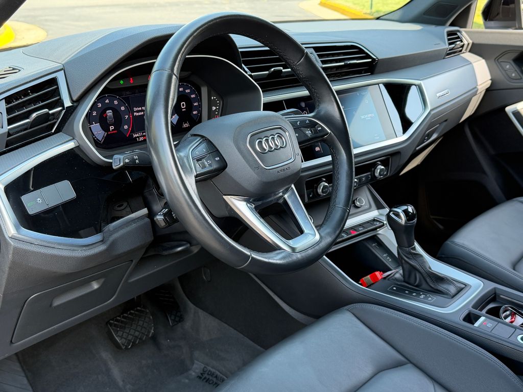Thumbnail: 2021 Audi Q3 - 18