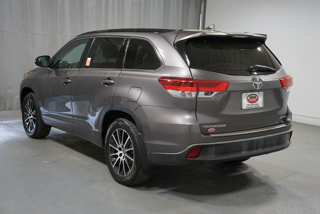 Thumbnail: 2018 Toyota Highlander - 6