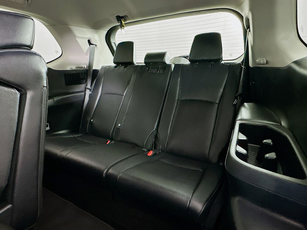 Thumbnail: 2024 Toyota Grand Highlander - 28