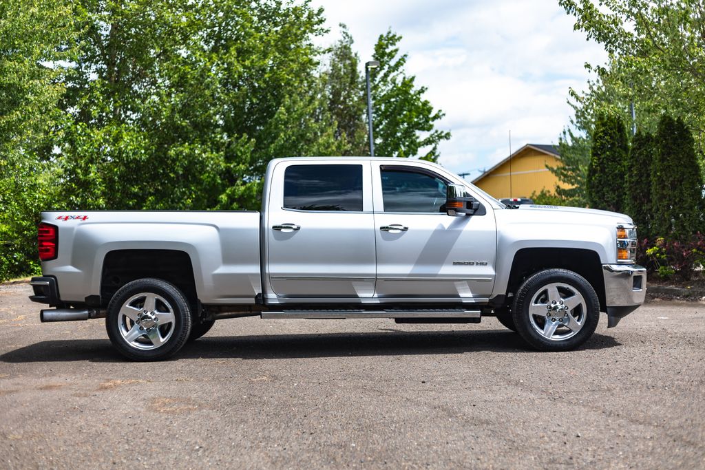 2015 Chevrolet Silverado 2500HD Built After Aug 14 LTZ thumbnail 9