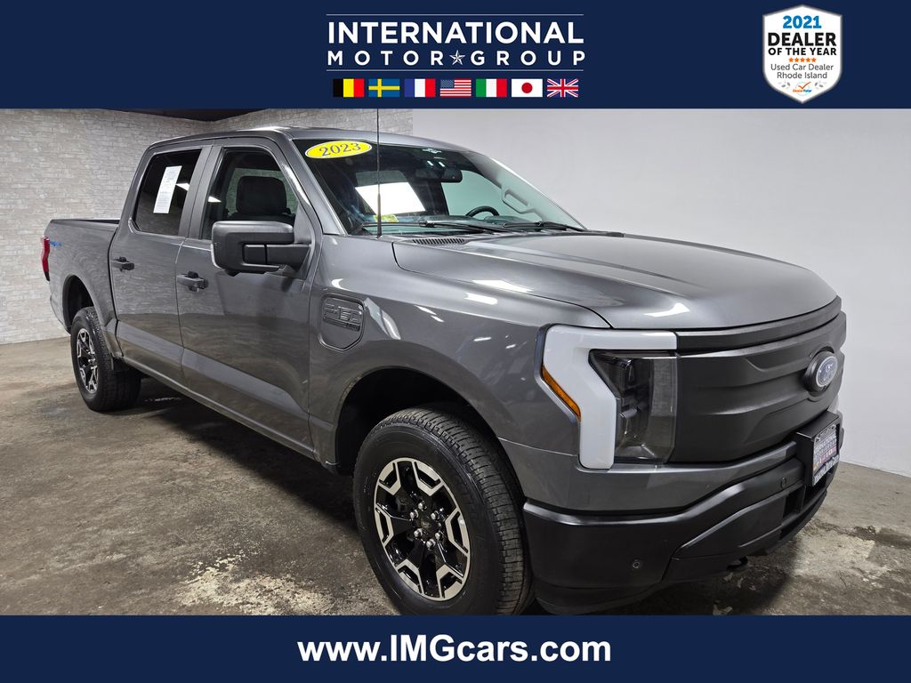 2023 Ford F-150 Lightning Pro SuperCrew AWD