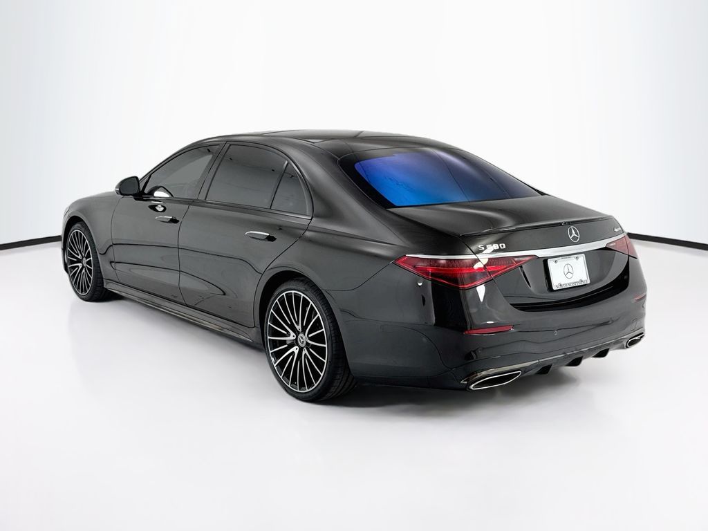 Thumbnail: 2023 Mercedes-Benz S-Class - 7