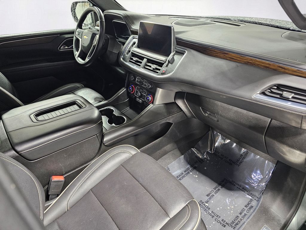 Used 2023  Chevrolet Premier image 10