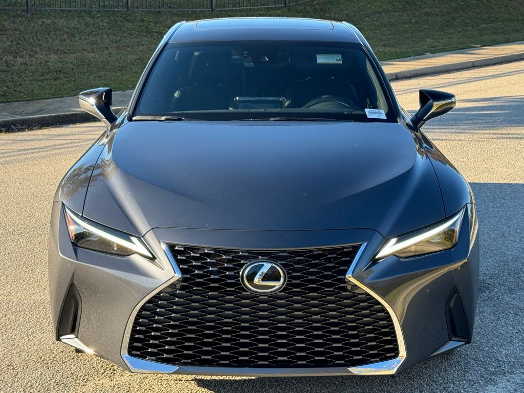 2024 Lexus IS 300 8