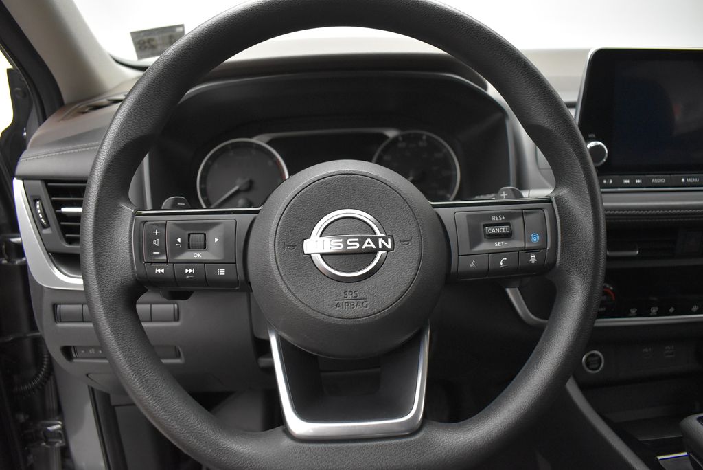 Thumbnail: 2023 Nissan Rogue - 16