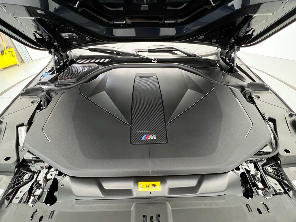 2025 BMW i5 M60 6