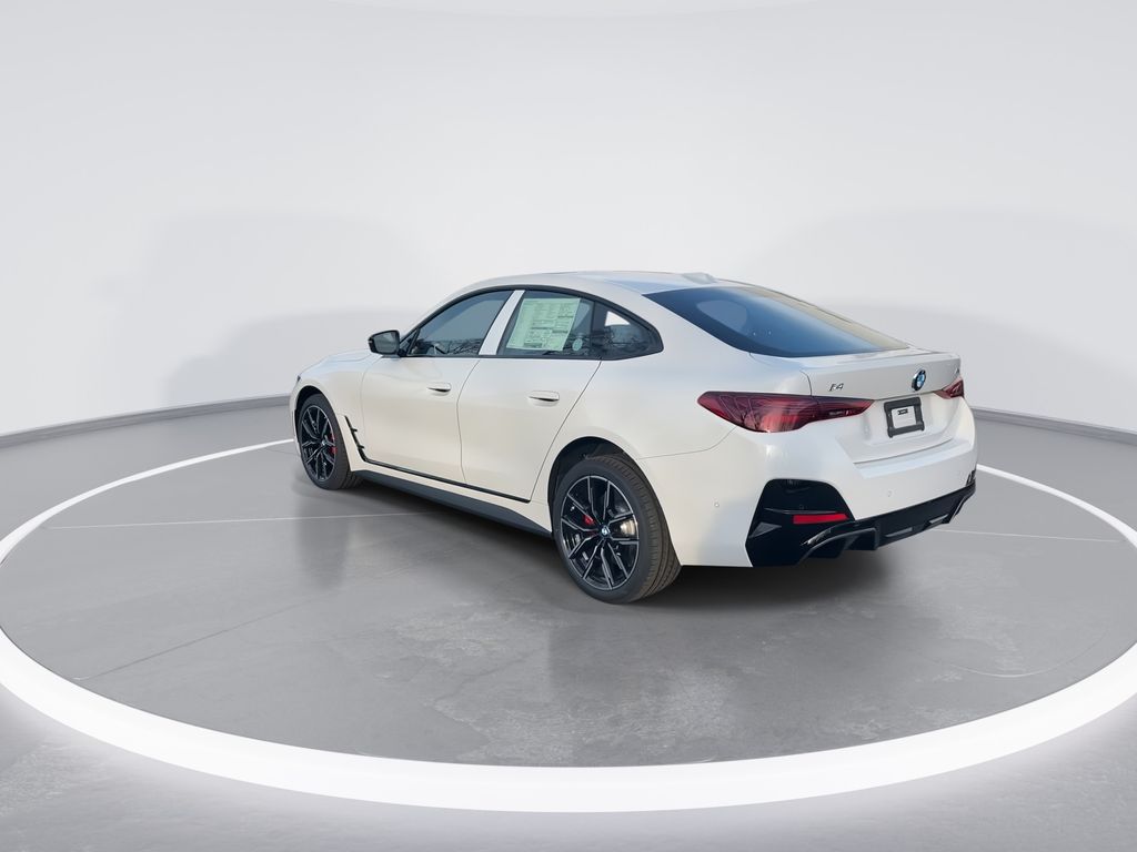 Thumbnail: 2026 BMW i4 - 6