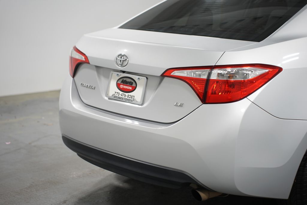 2015 Toyota Corolla LE 9