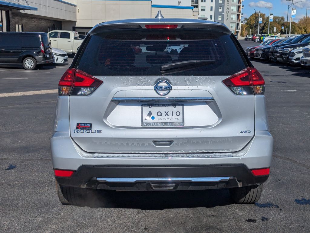 2020 Nissan Rogue S 6