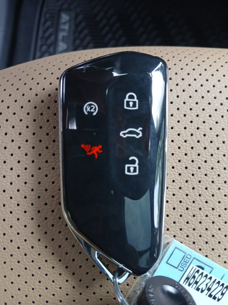 New 2026 Blue Volkswagen SE w/Technology image 28