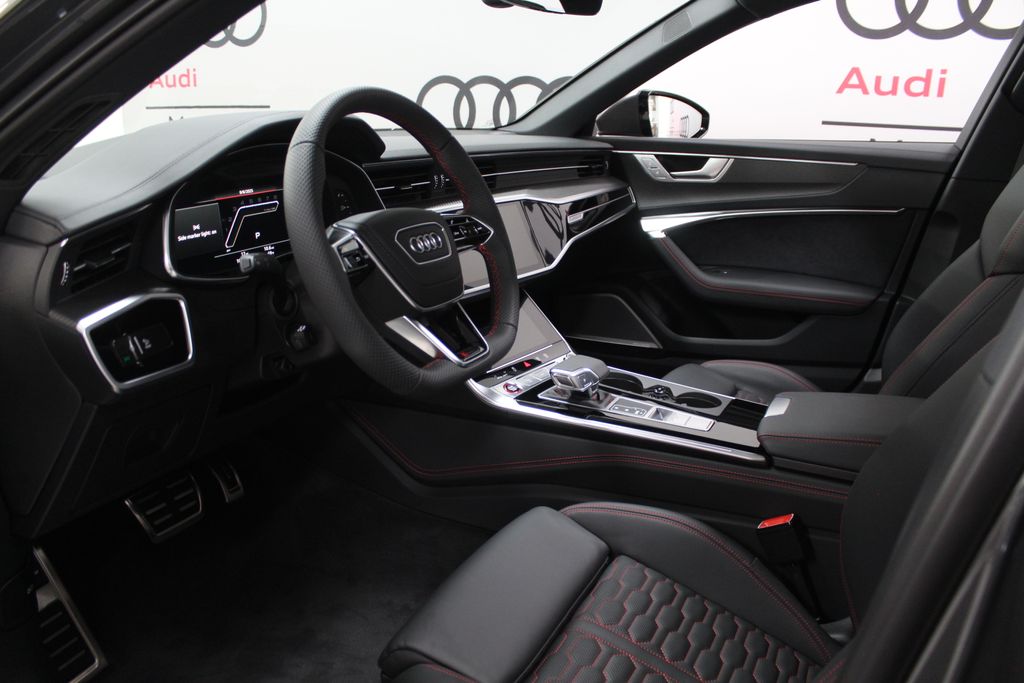 Thumbnail: 2026 Audi RS 6 - 12