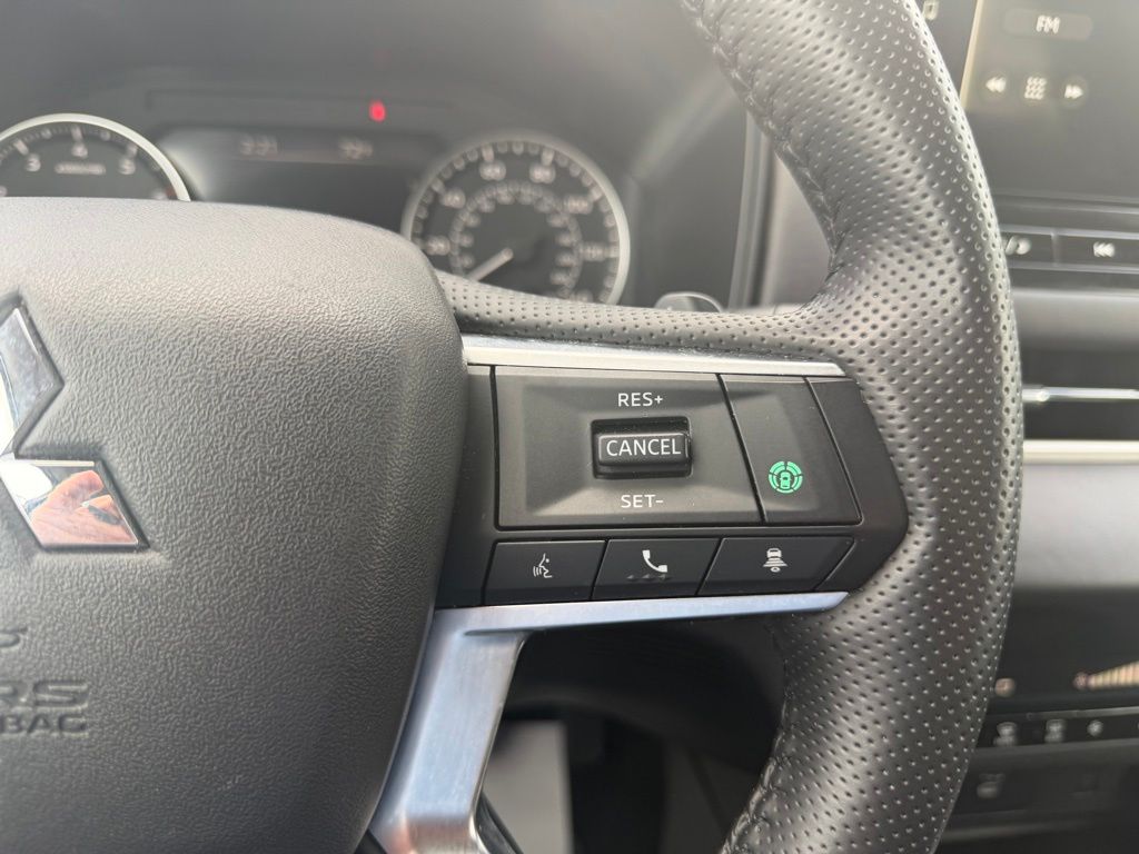 2025 Mitsubishi Outlander SE Silver at South Hills Kia