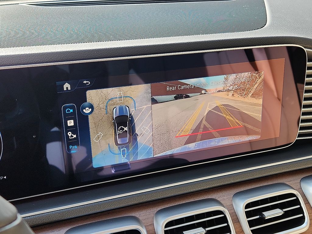 Thumbnail: 2026 Mercedes-Benz GLE - 12