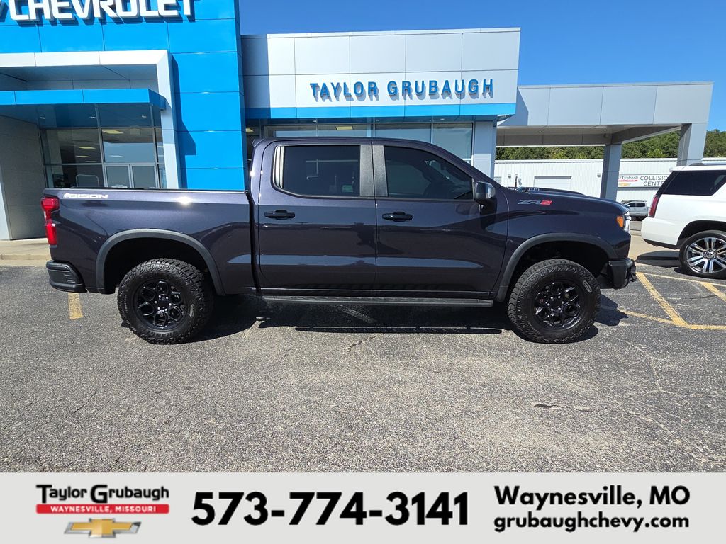 Dark Ash Metallic 2024 Chevrolet Silverado 1500 Pickup Truck Four-Wheel Drive Automatic
