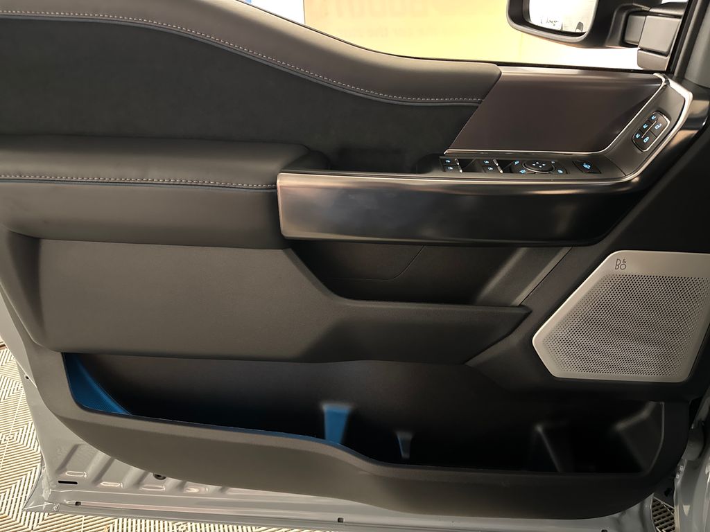New 2026 Gray Ford Platinum image 24
