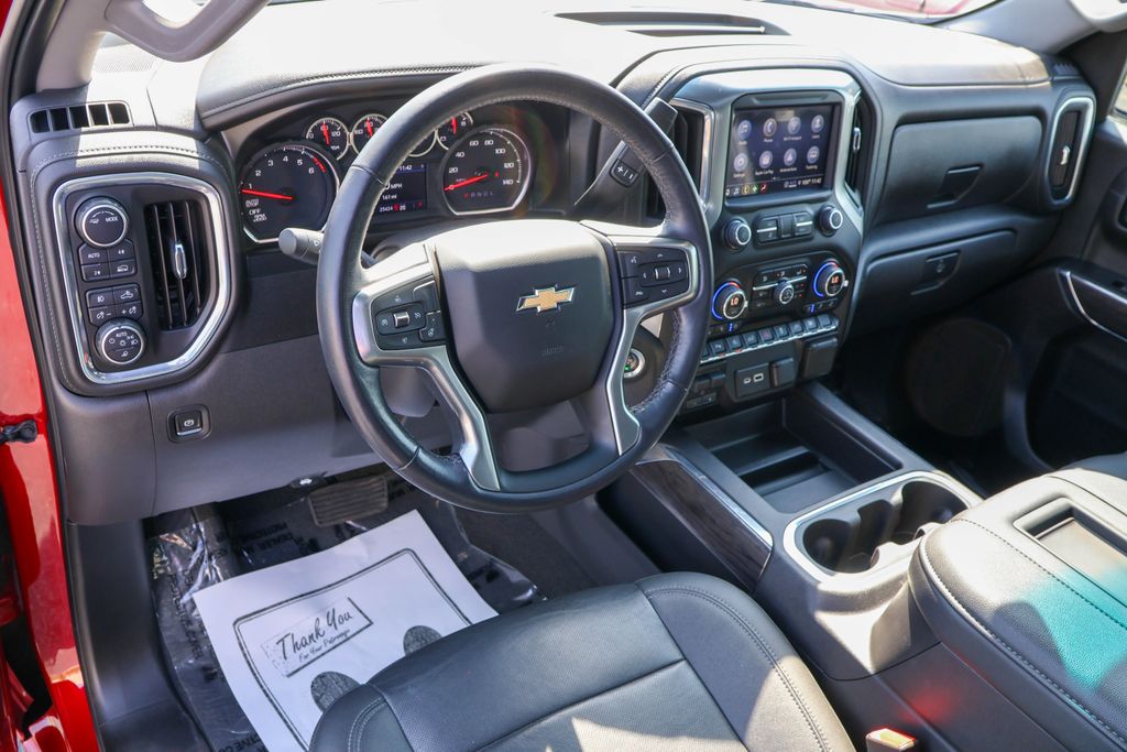 2021 Chevrolet Silverado 1500 LTZ 3