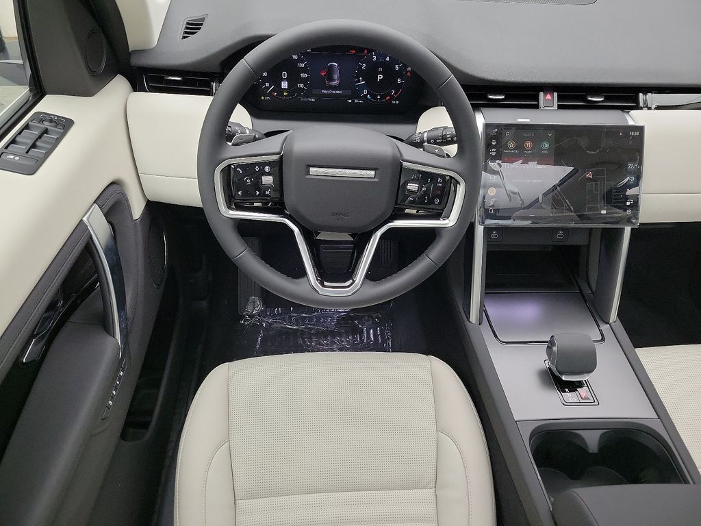 2024 Land Rover Discovery Sport S 7