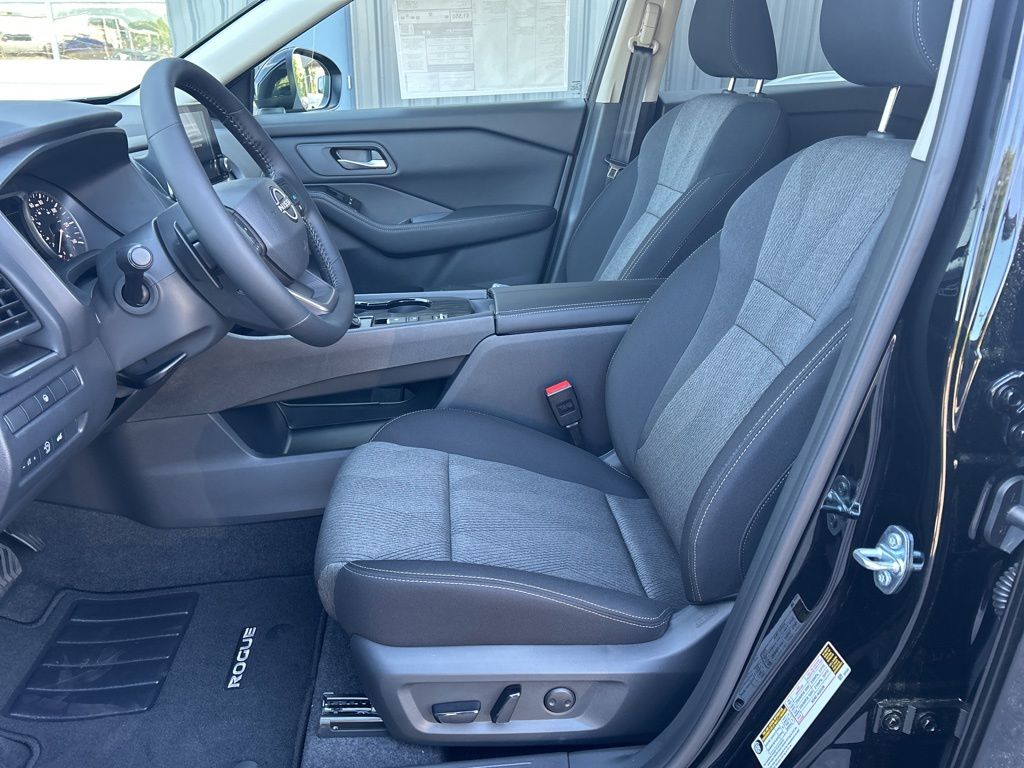 2026 Nissan Rogue SV - 0