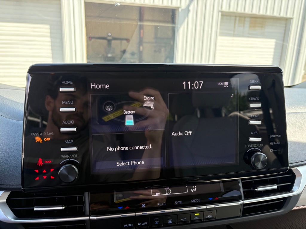 2023 Toyota Sienna LE