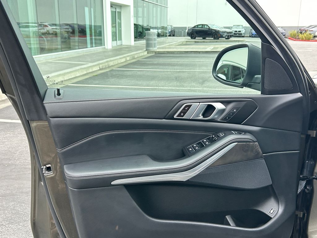 Thumbnail: 2024 BMW X5 - 11