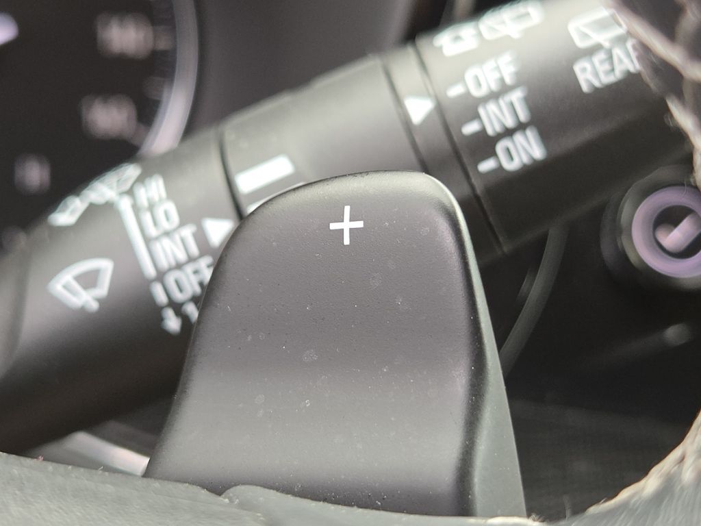 Used 2023 Gray Buick Essence image 13