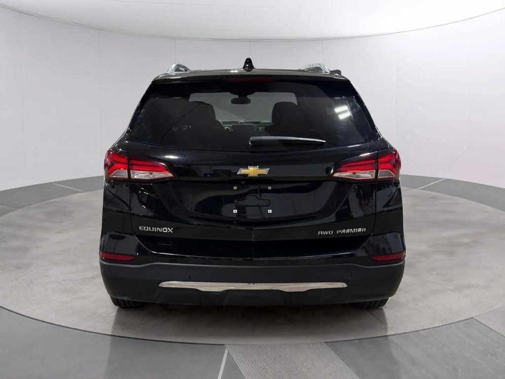 Used 2022 Mosaic Black Metallic Chevrolet Premier image 4