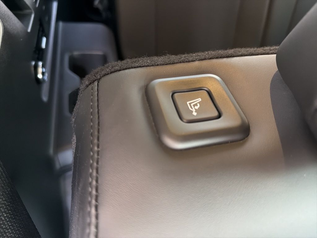 Thumbnail: 2025 Hyundai Santa Fe - 25