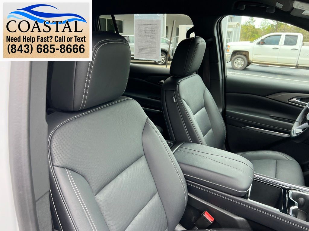 2025 Chevrolet Traverse LT White at Bob Mills Chevrolet