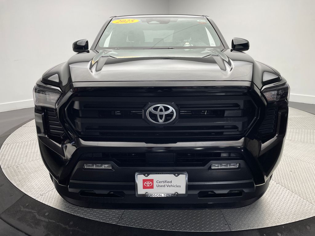 Thumbnail: 2025 Toyota Tacoma - 2